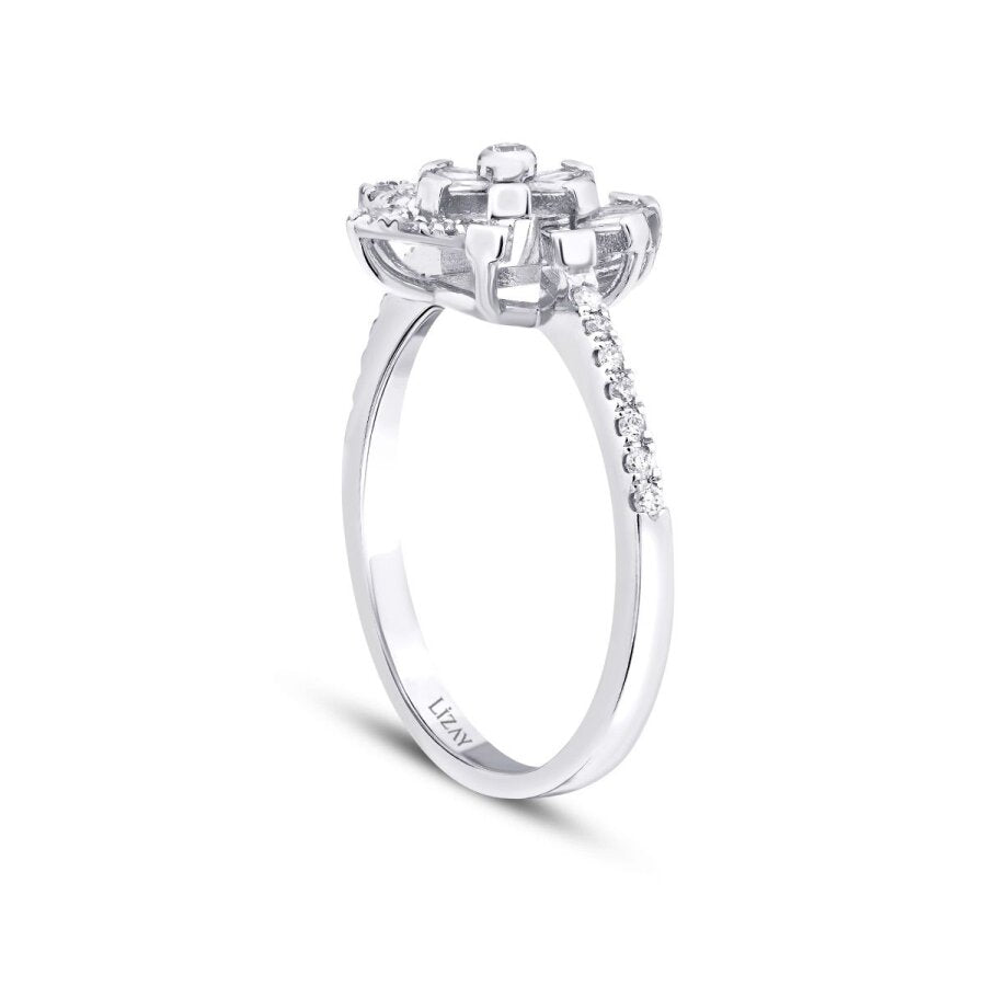 0,30 Carat Diamond Baguette Star Ring