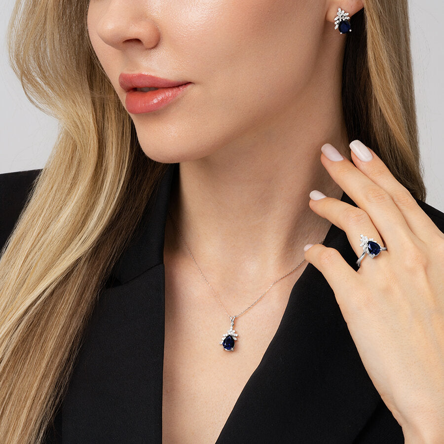 2.22 Carat Diamond Sapphire Necklace
