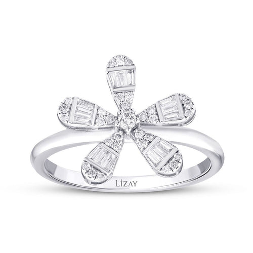 0,23 Carat Diamond Baguette Flower Ring