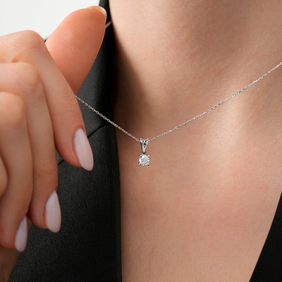 0,70 Carat Diamond Solitaire Necklace