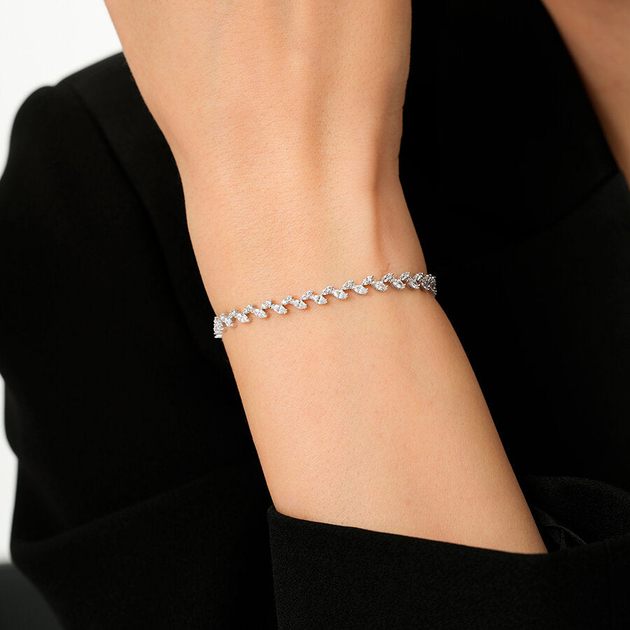 Gold Clasp Stone Bracelet