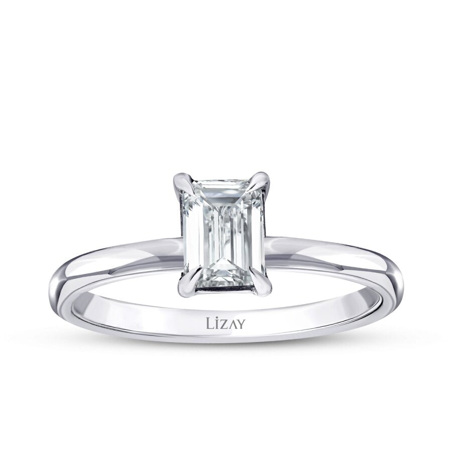 0,70 Carat Diamond Emerald Solitaire Engagement Ring