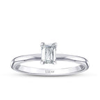 0,30 Carat Diamond Emerald Round Solitaire Engagement Ring