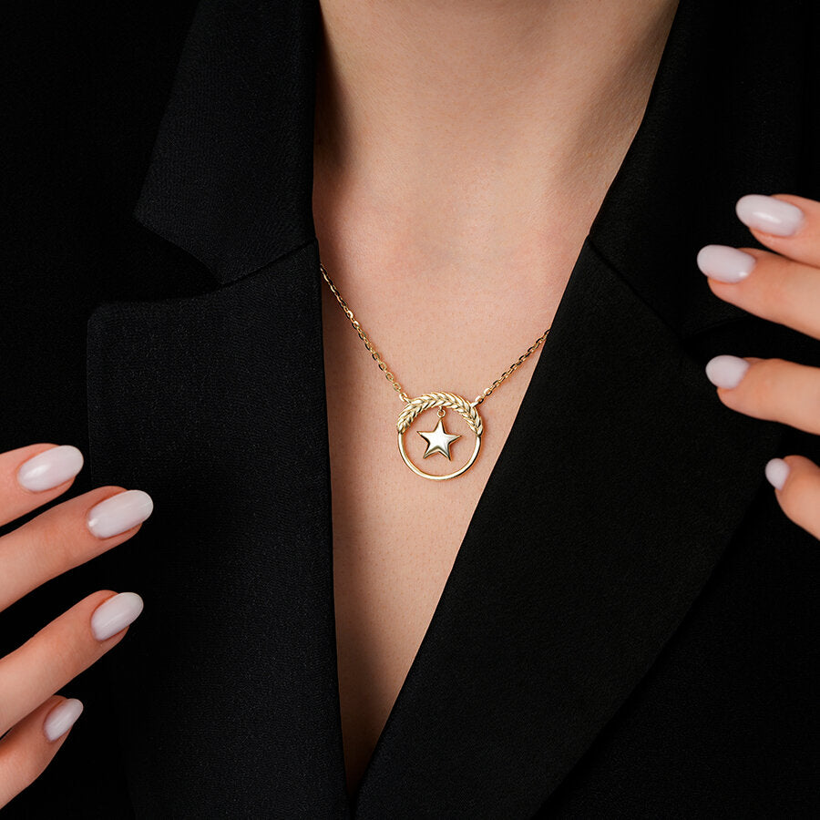 Gold Star Trend Necklace