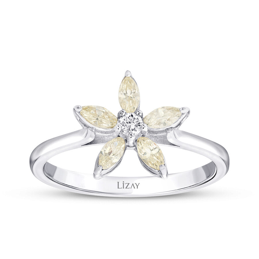 0,64 Carat Diamond Marquise Fancy Ring