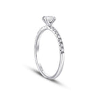 0,58 Carat Diamond Oval Solitaire Engagement Ring