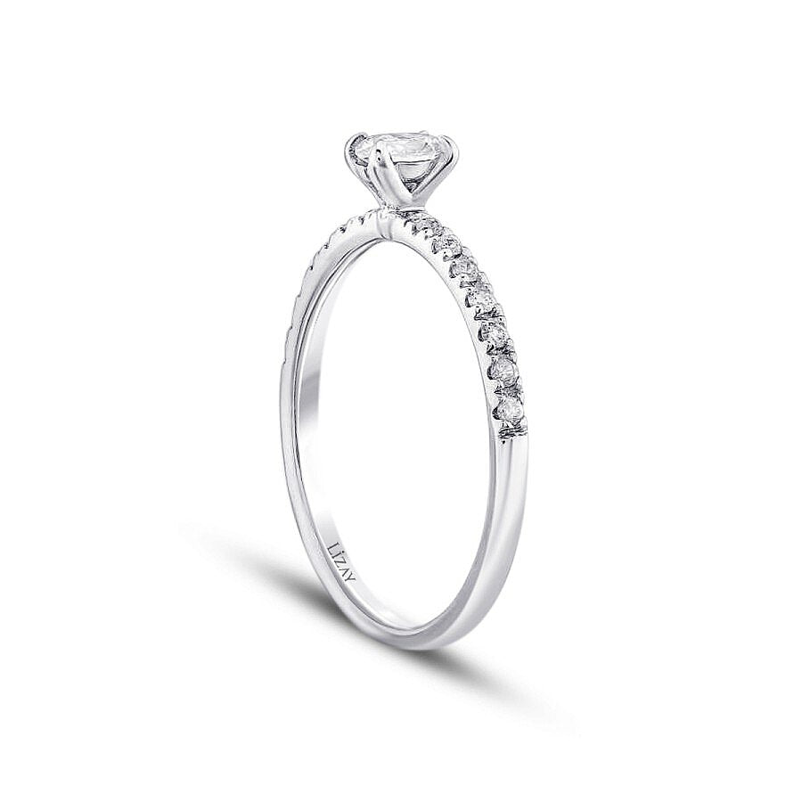0,58 Carat Diamond Oval Solitaire Engagement Ring