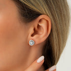 0,53 Carat Diamond Round Detailed Earring