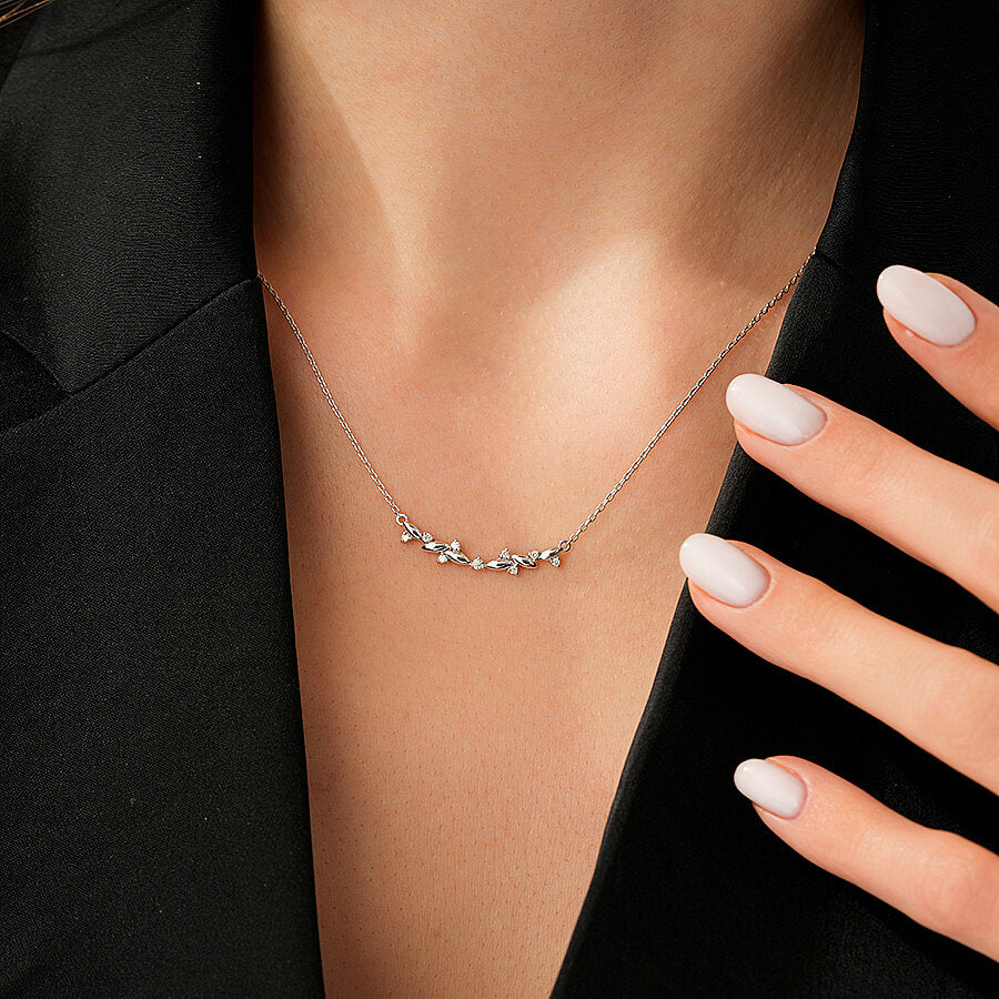 0,10 Carat Diamond Round Stone Necklace