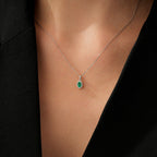 0,31 Carat Diamond Emerald Oval Necklace