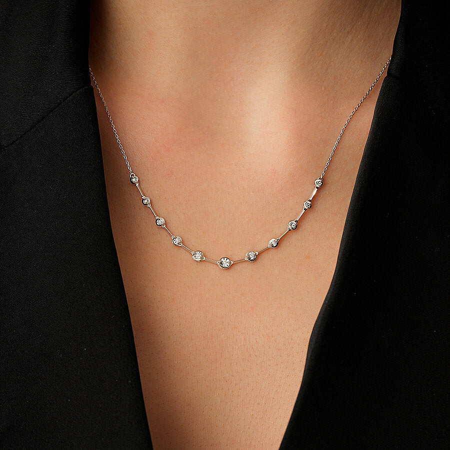 0,05 Carat Diamond Round Stone Necklace