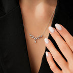 0,07 Carat Diamond Leaf Neckband
