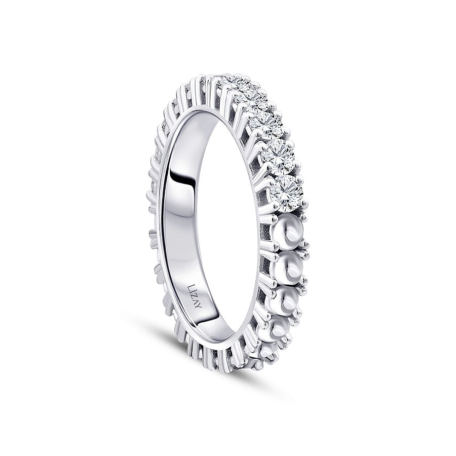 0,25 Carat Diamond Half-Eternity Ring