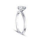 0,20 Carat Diamond Pear Solitaire Engagement Ring
