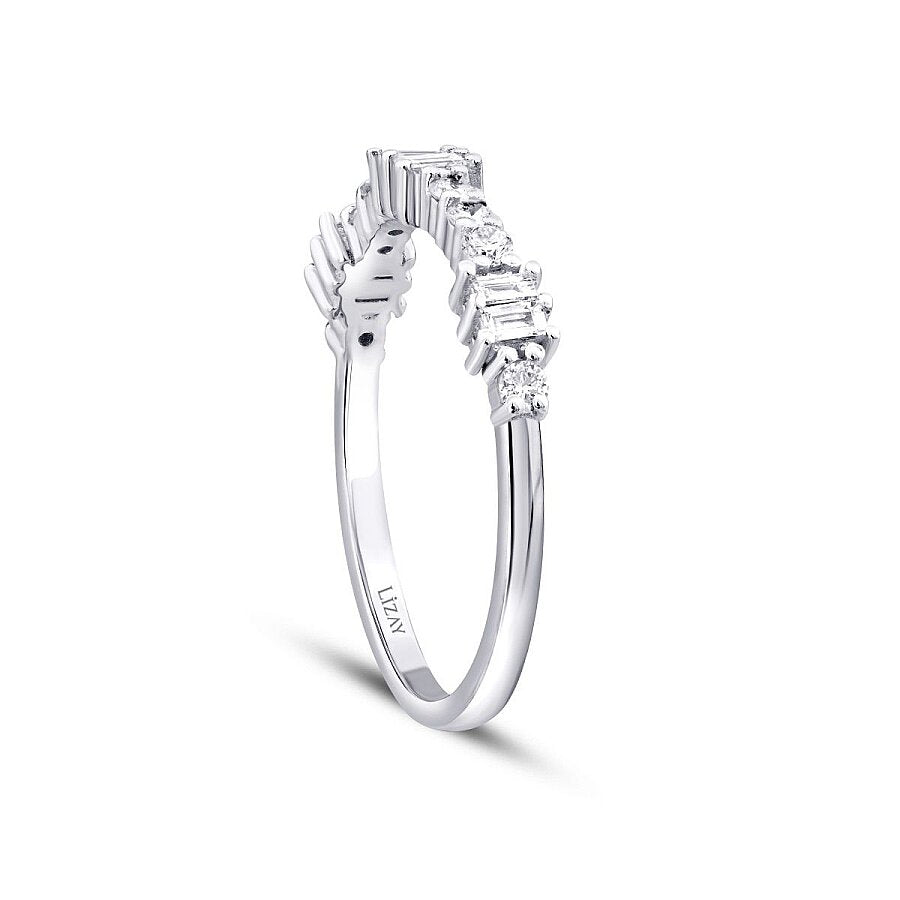 0,34 Carat Diamond Baguette Detailed Ring