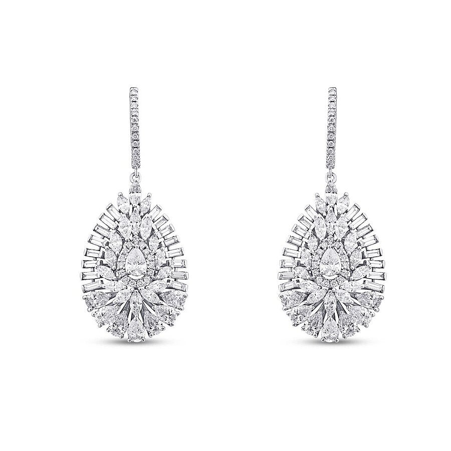 3,72 Carat Diamond Baguette Stone Pear Earring