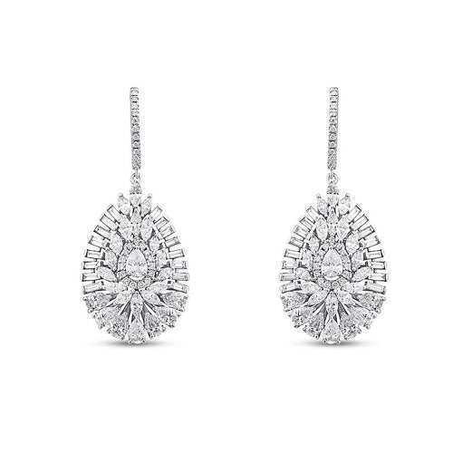 3,72 Carat Diamond Baguette Stone Pear Earring