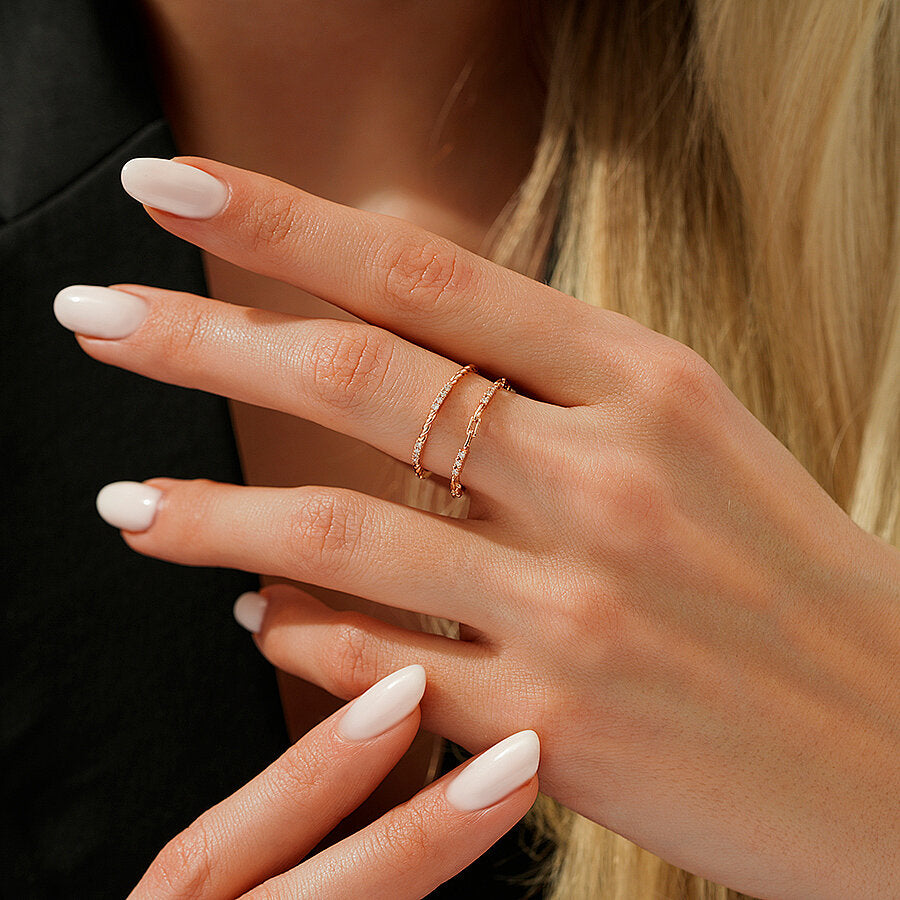 0,07 Carat Diamond Chain Detailed Ring