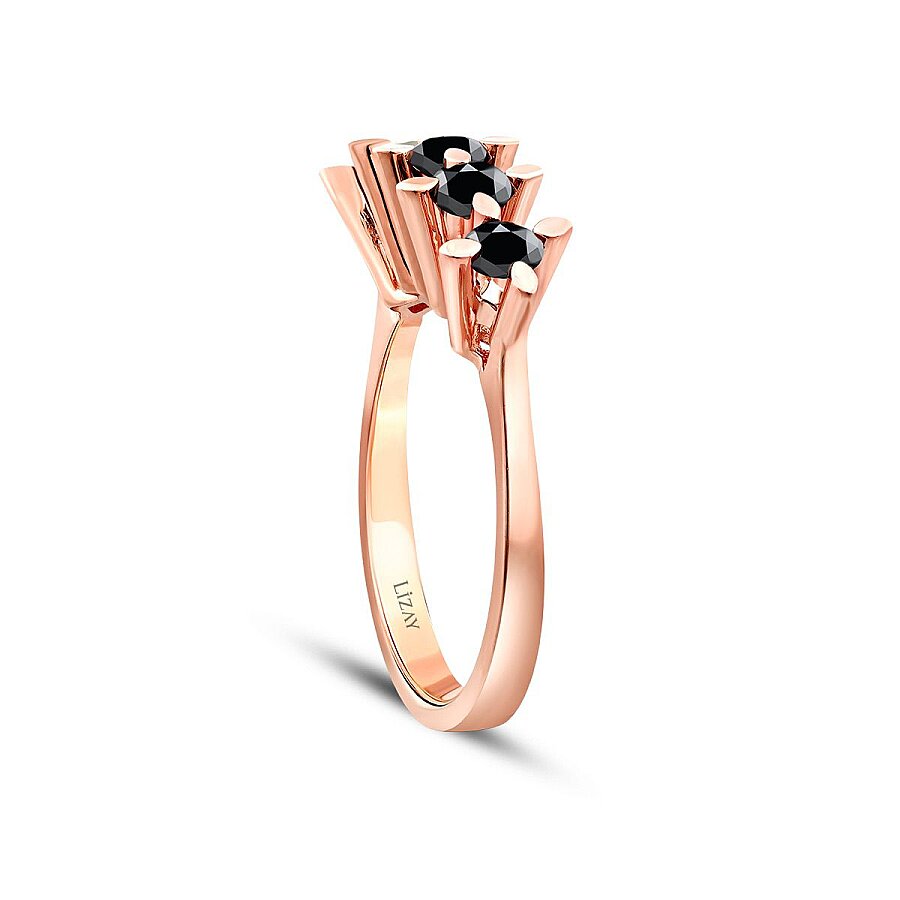 1,94 Carat Black Stone Five Stone Ring