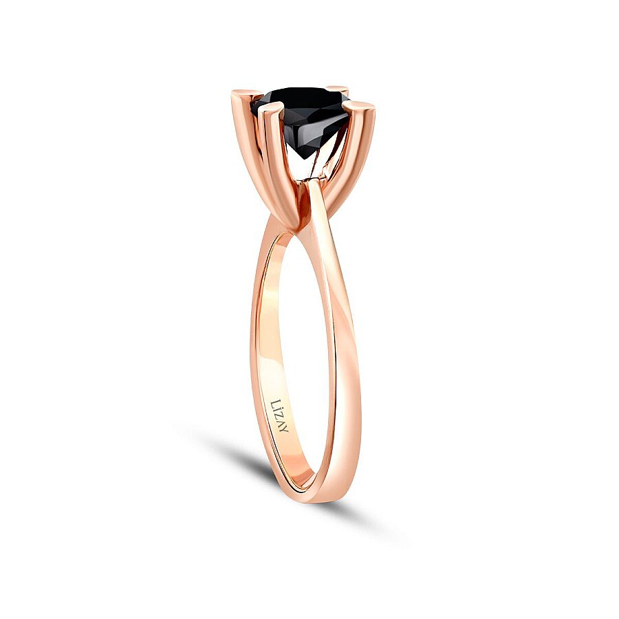 1,26 Carat Black Stone Solitaire Ring