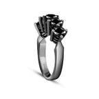 1,55 Carat Black Stone Five Stone Ring