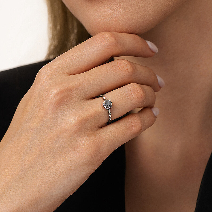 0,47 Carat Diamond Black Stone Ring