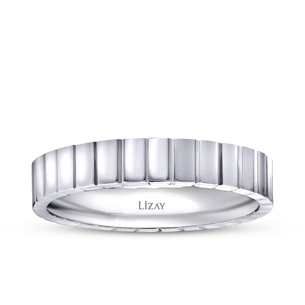Men's Patterned Gold Wedding Band