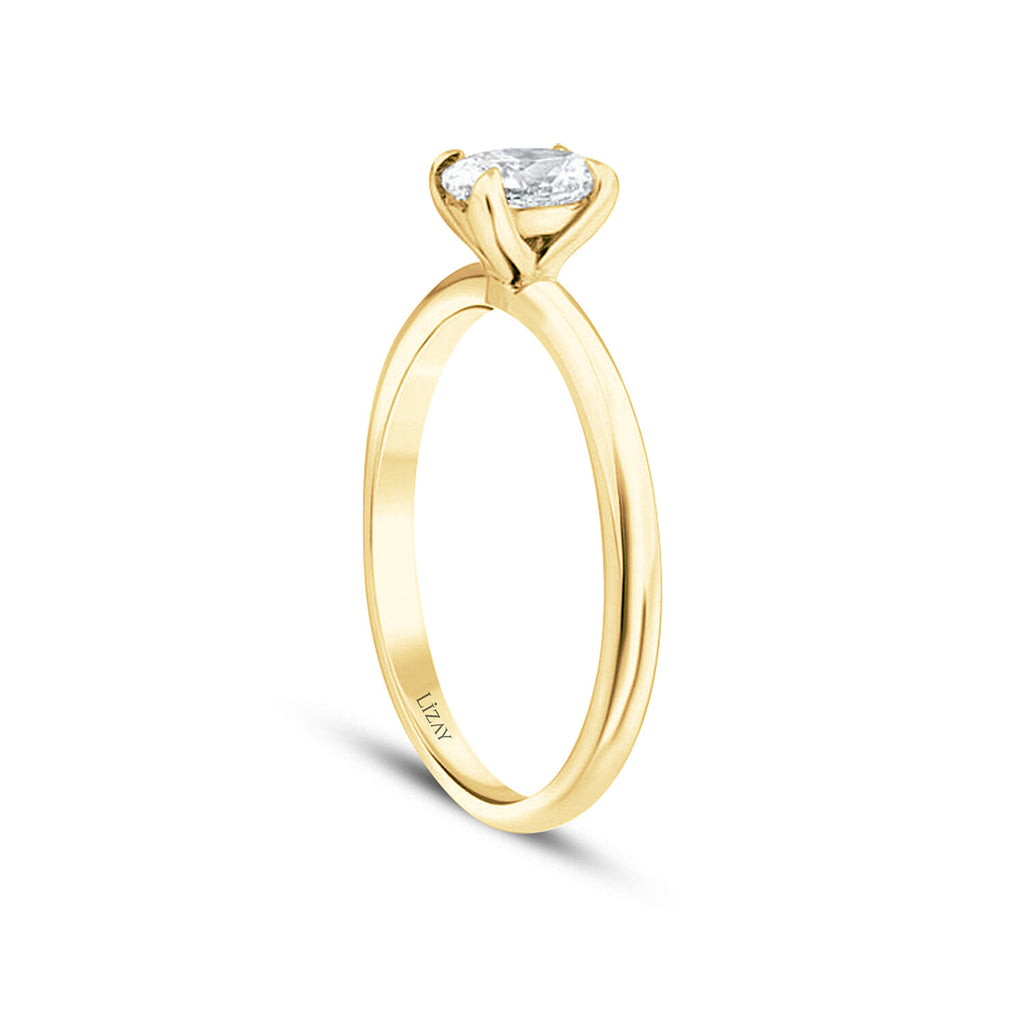 0,80 Carat Diamond Oval Solitaire Engagement Ring