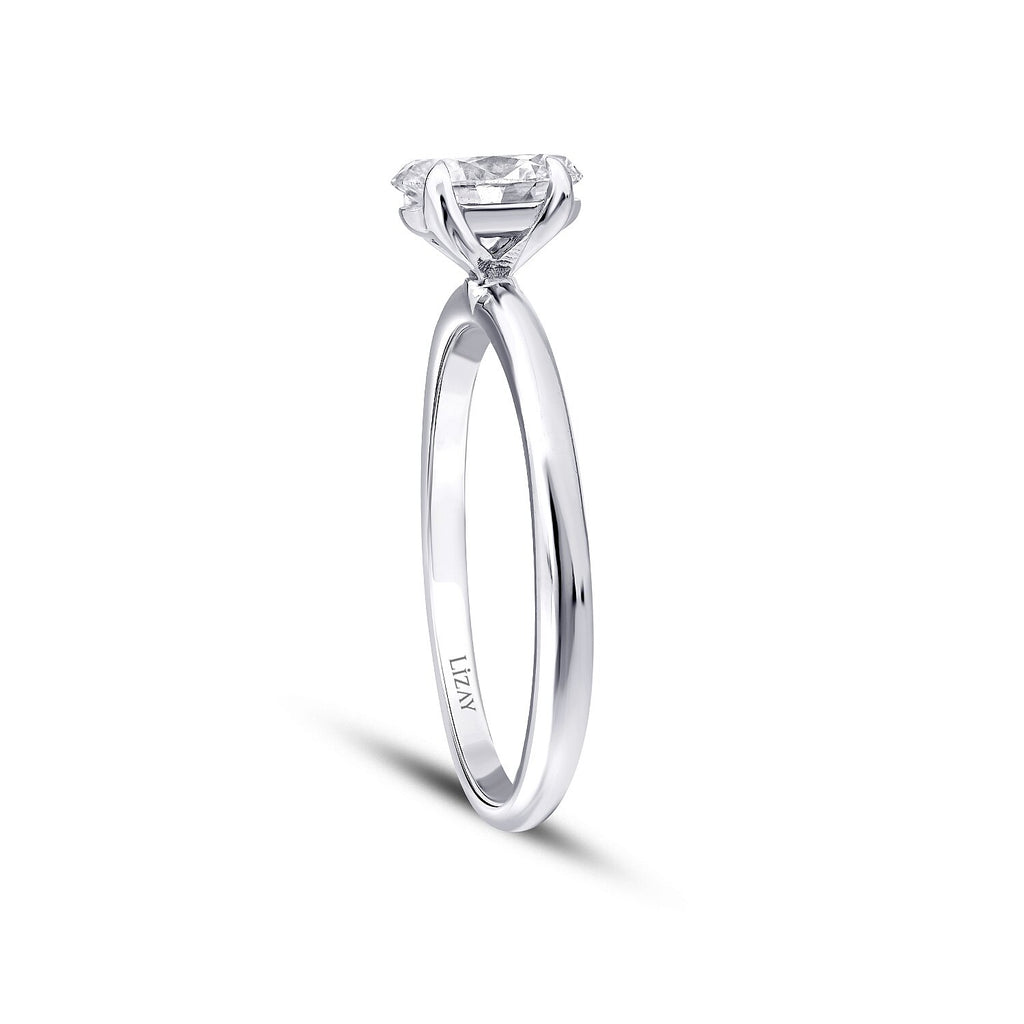 0,40 Carat Diamond Oval Solitaire Engagement Ring
