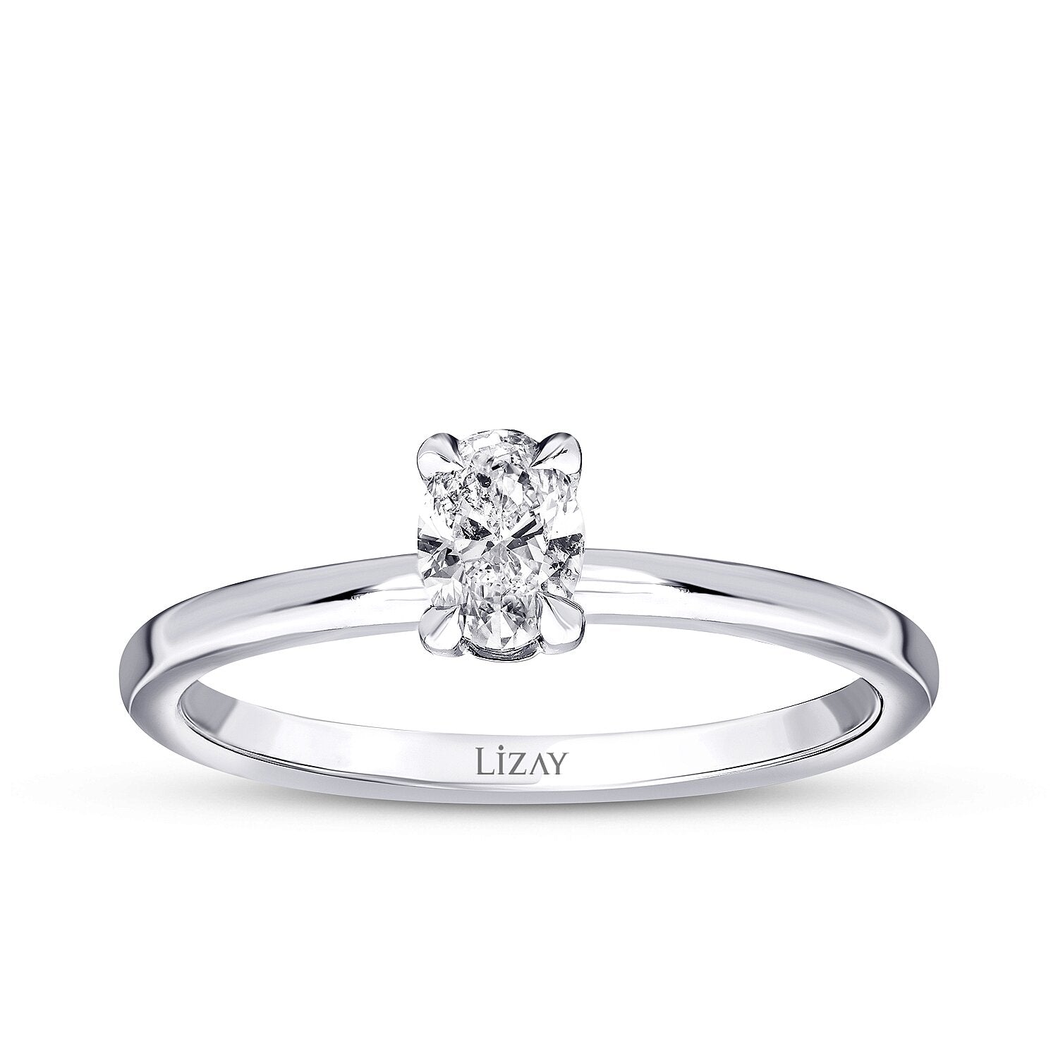 0,30 Carat Diamond Oval Solitaire Engagement Ring