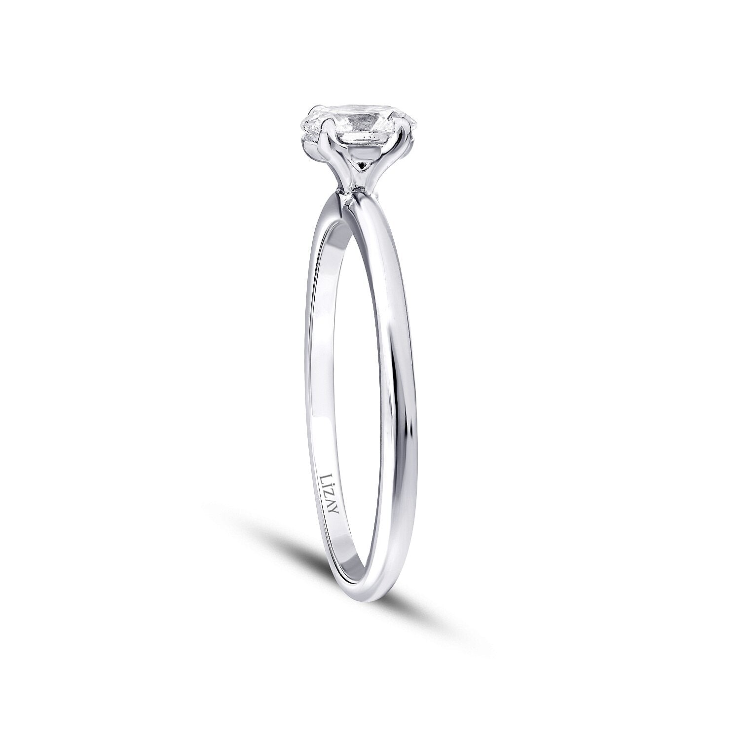 0,50 Carat Diamond Oval Solitaire Engagement Ring