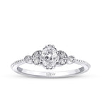 0,44 Carat Diamond Oval Solitaire Engagement Ring