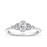 0,44 Carat Diamond Oval Solitaire Engagement Ring