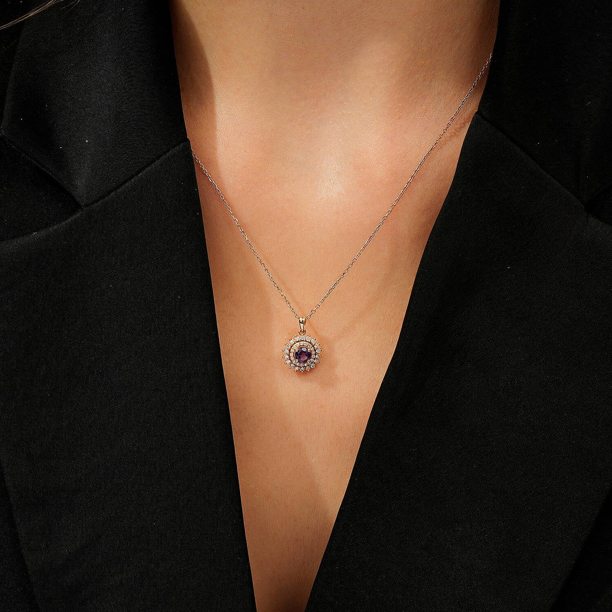 0,58 Carat Diamond Amethyst Necklace