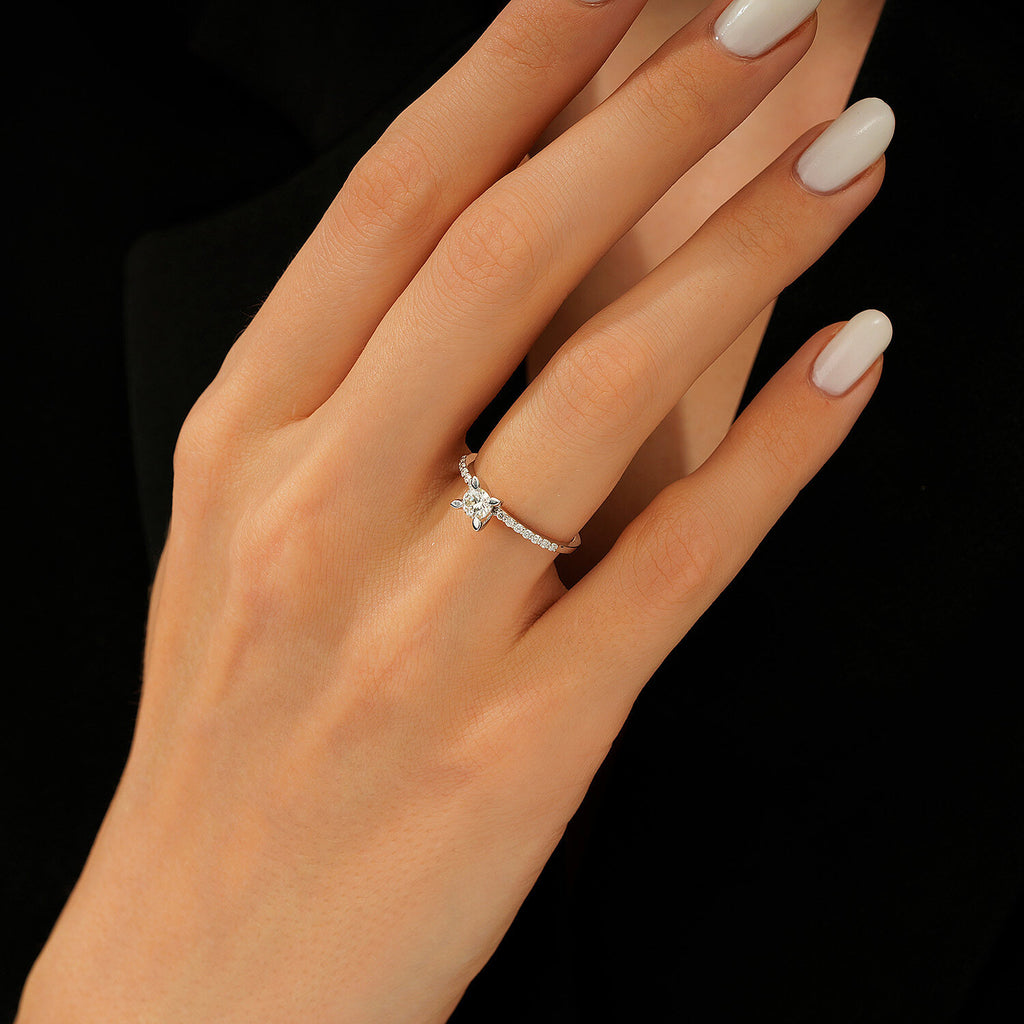 0,42 Carat Diamond Round Solitaire Engagement Ring
