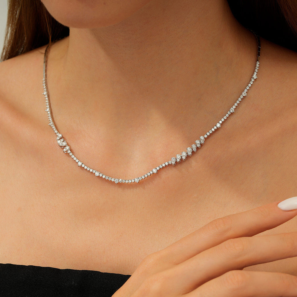 4,14 Carat Diamond Tennis Neckband