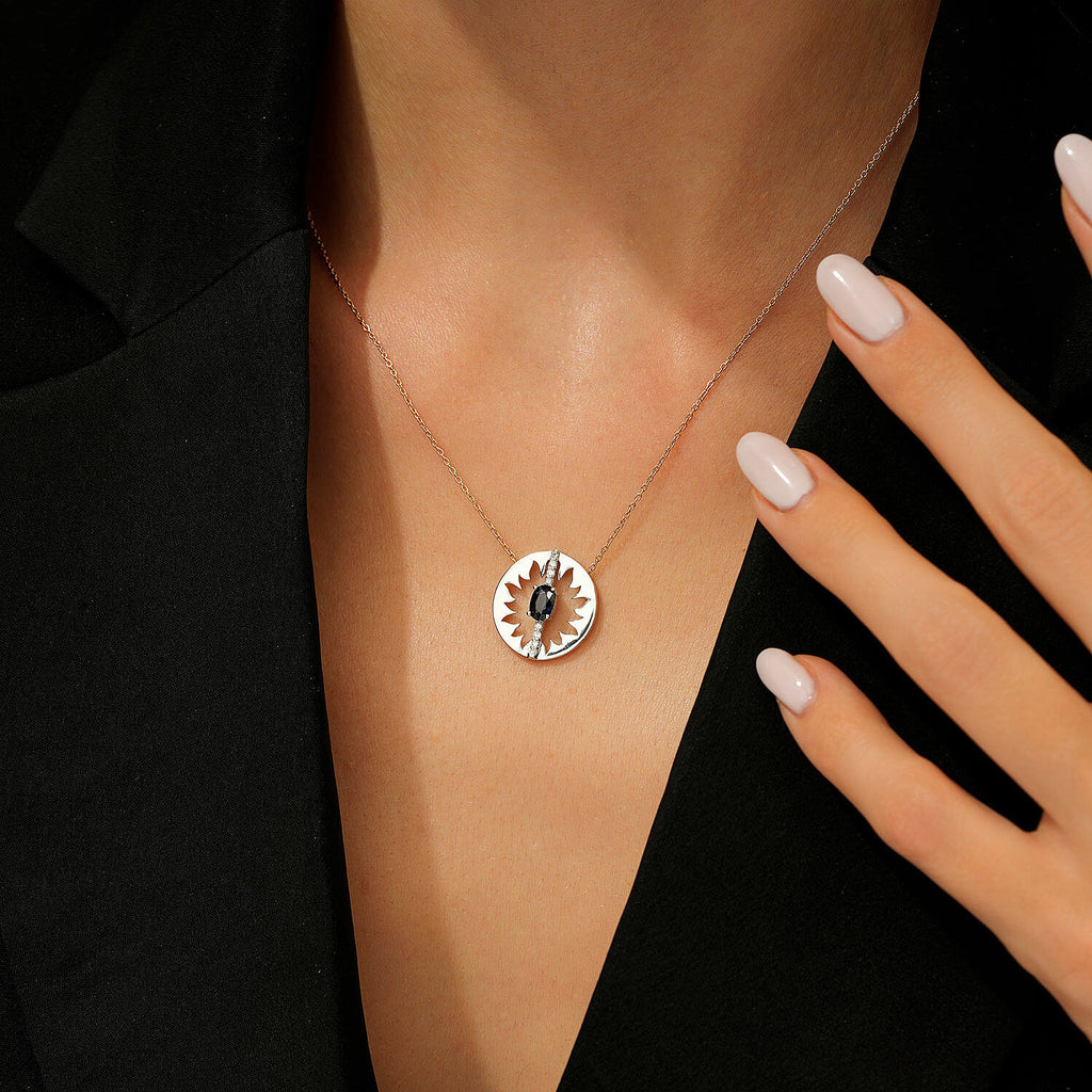 0,62 Carat Diamond Sapphire Necklace