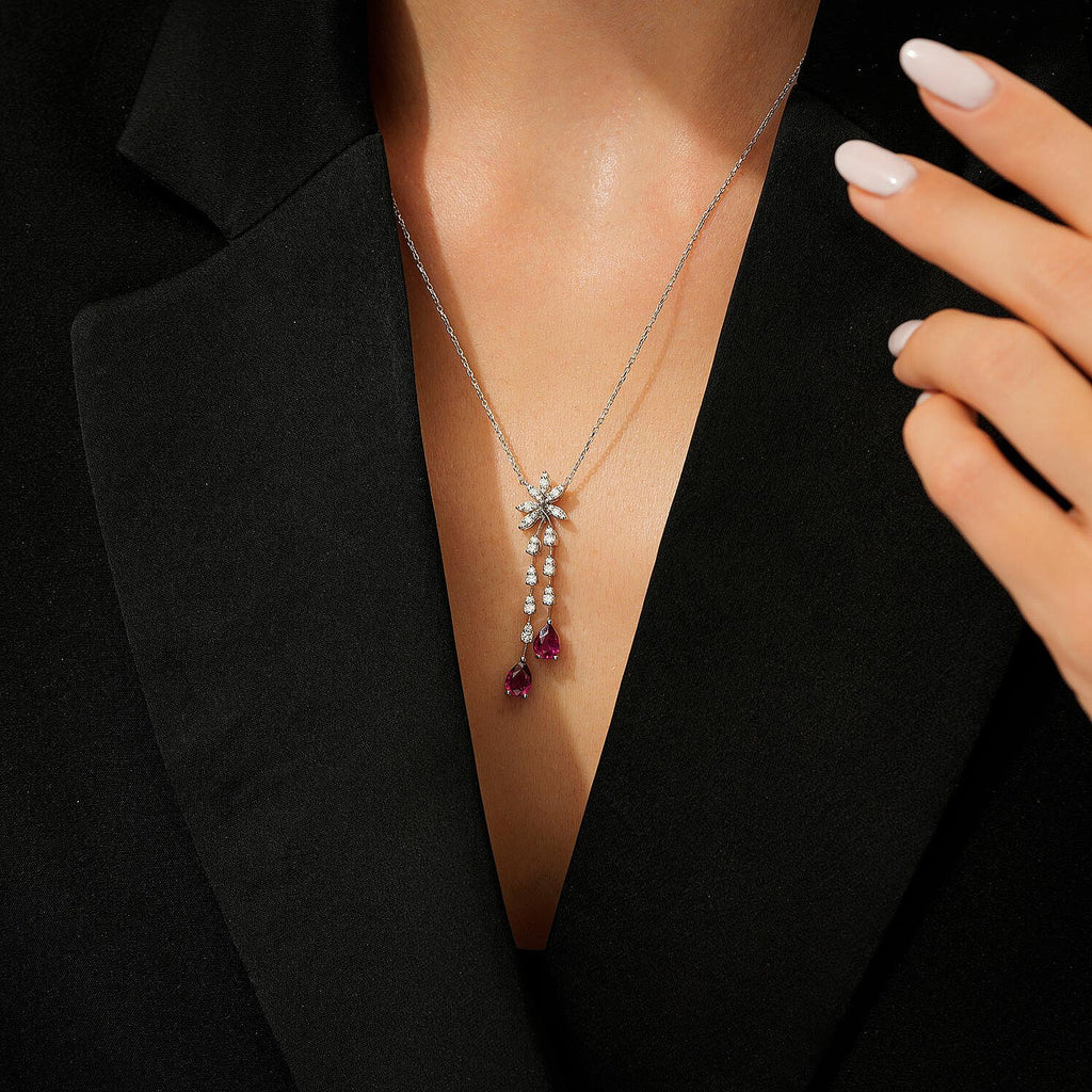 2,11 Carat Diamond Ruby Necklace