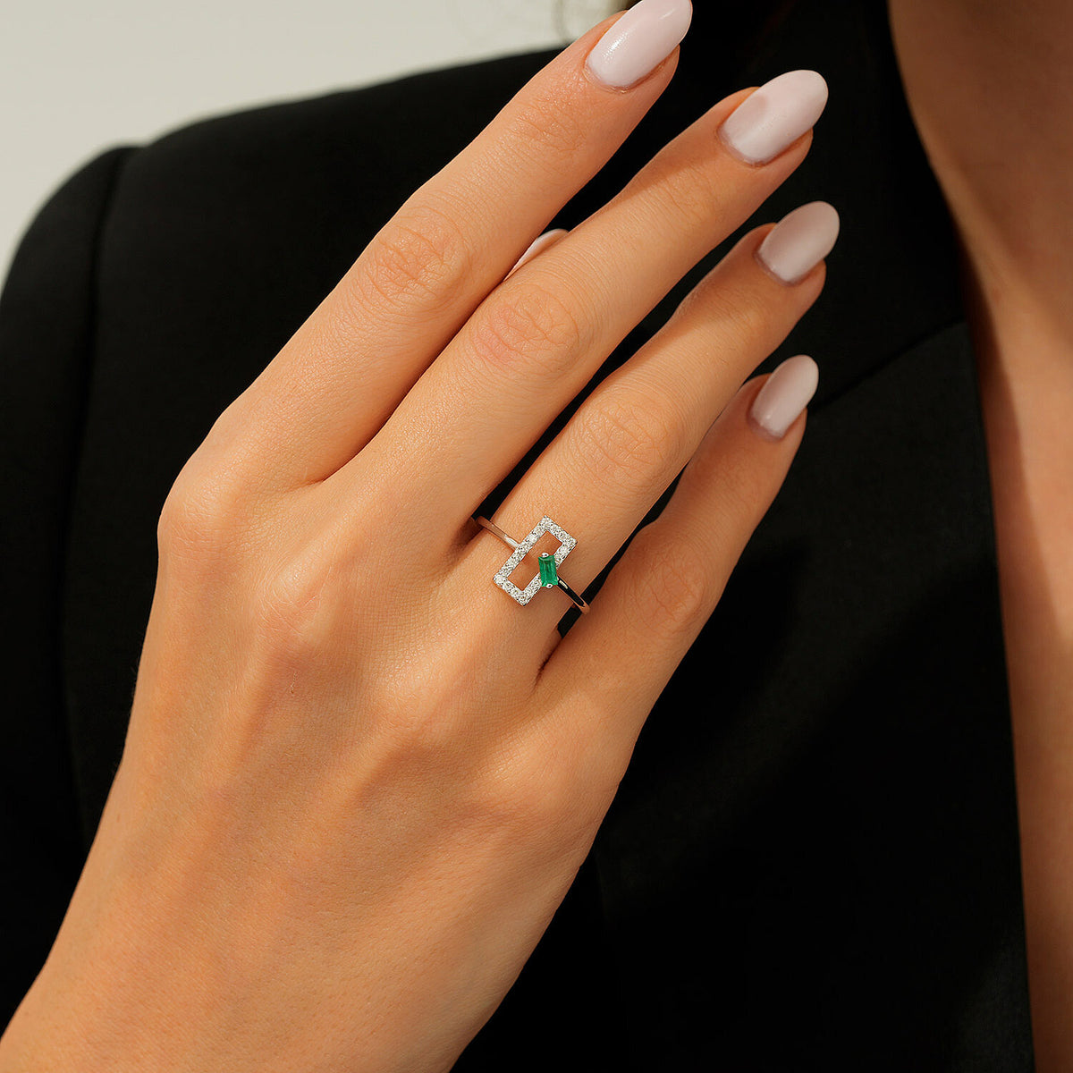 0,31 Carat Diamond Emerald Ring