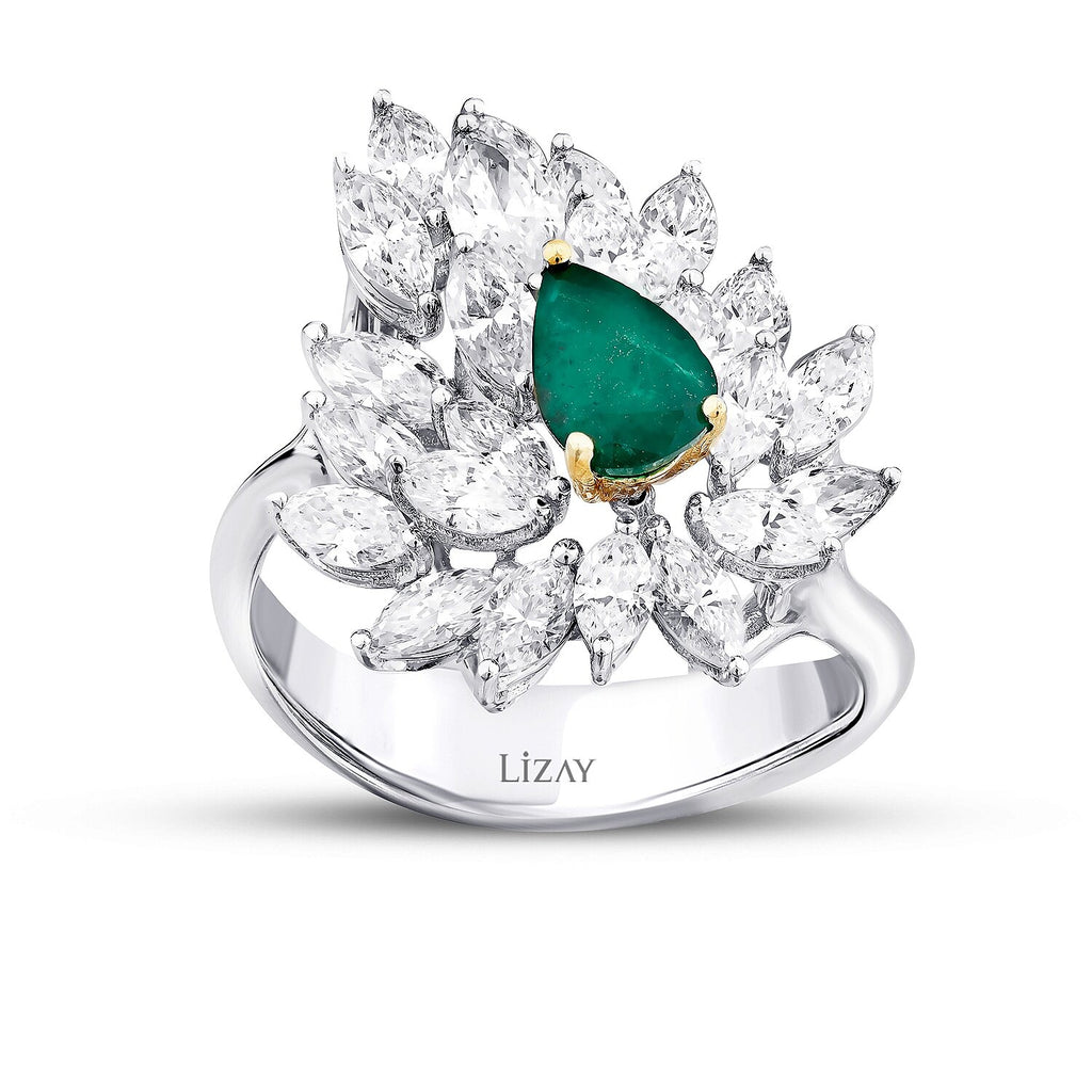 2,84 Carat Diamond Emerald Ring