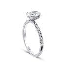 1,30 Carat Diamond Oval Solitaire Engagement Ring