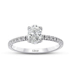 1,30 Carat Diamond Oval Solitaire Engagement Ring