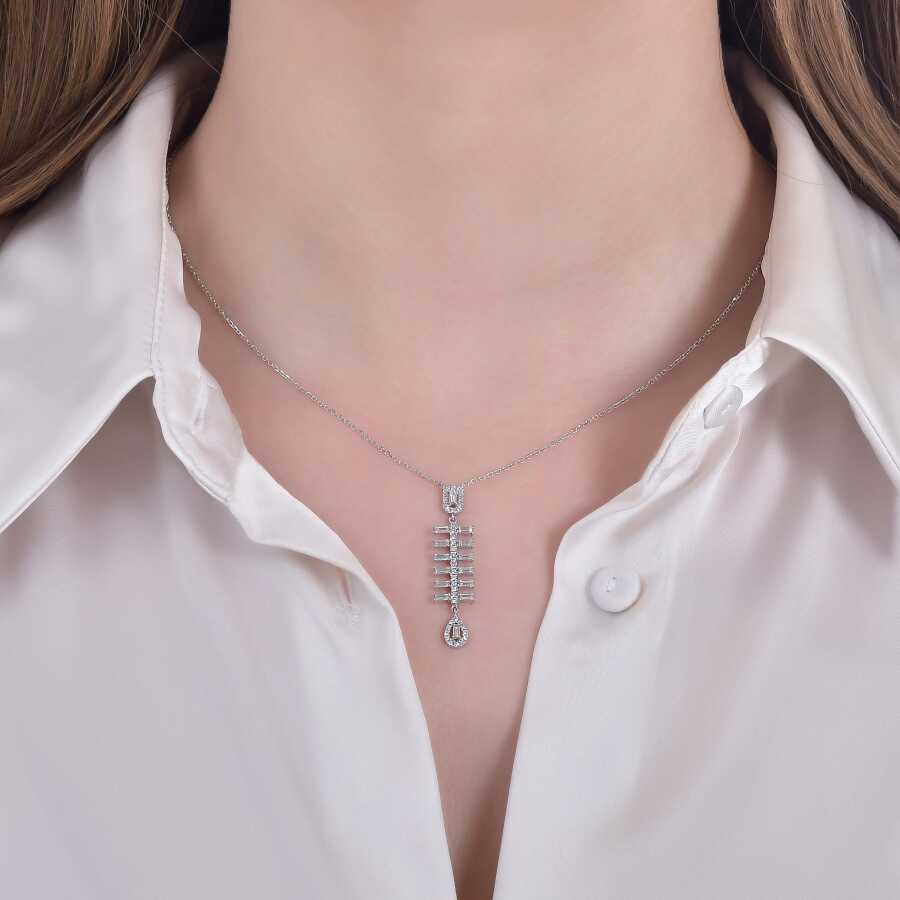 0,54 Carat Diamond Baguette Necklace