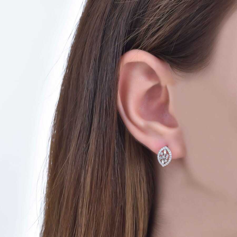 0,32 Carat Diamond Baguette Earrings
