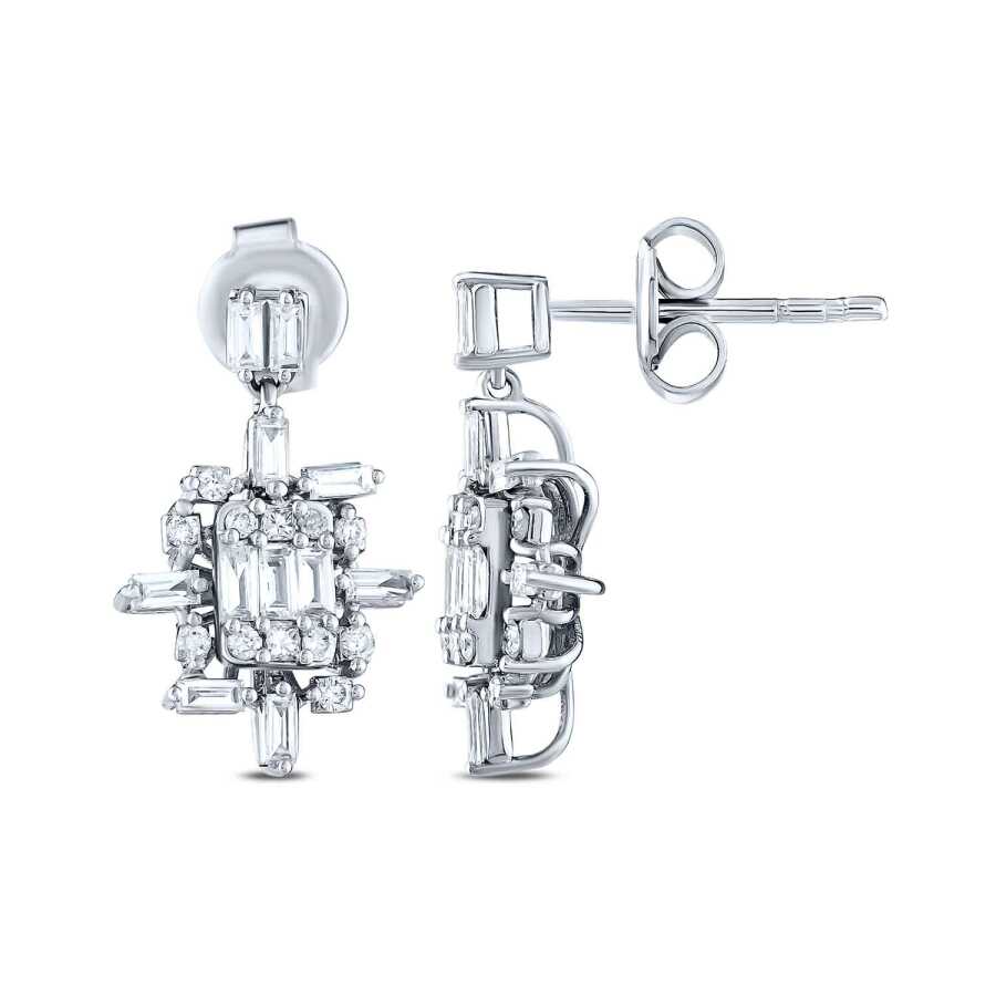 0,57 Carat Diamond Baguette Earrings