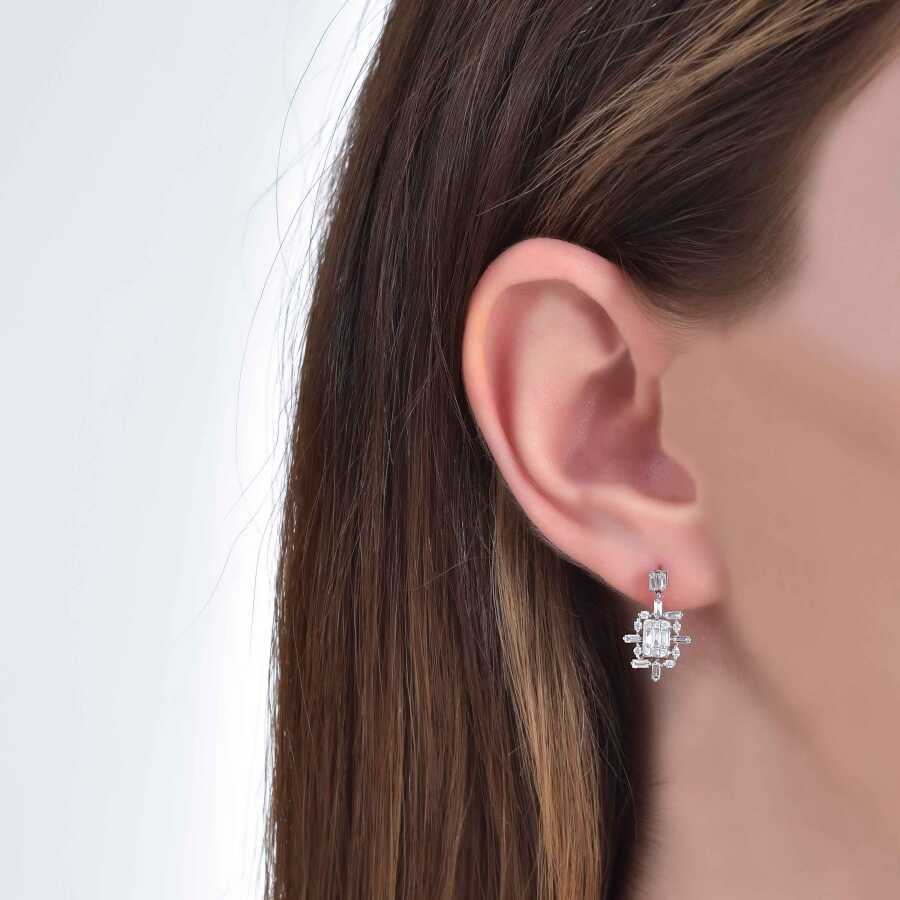 0,57 Carat Diamond Baguette Earrings