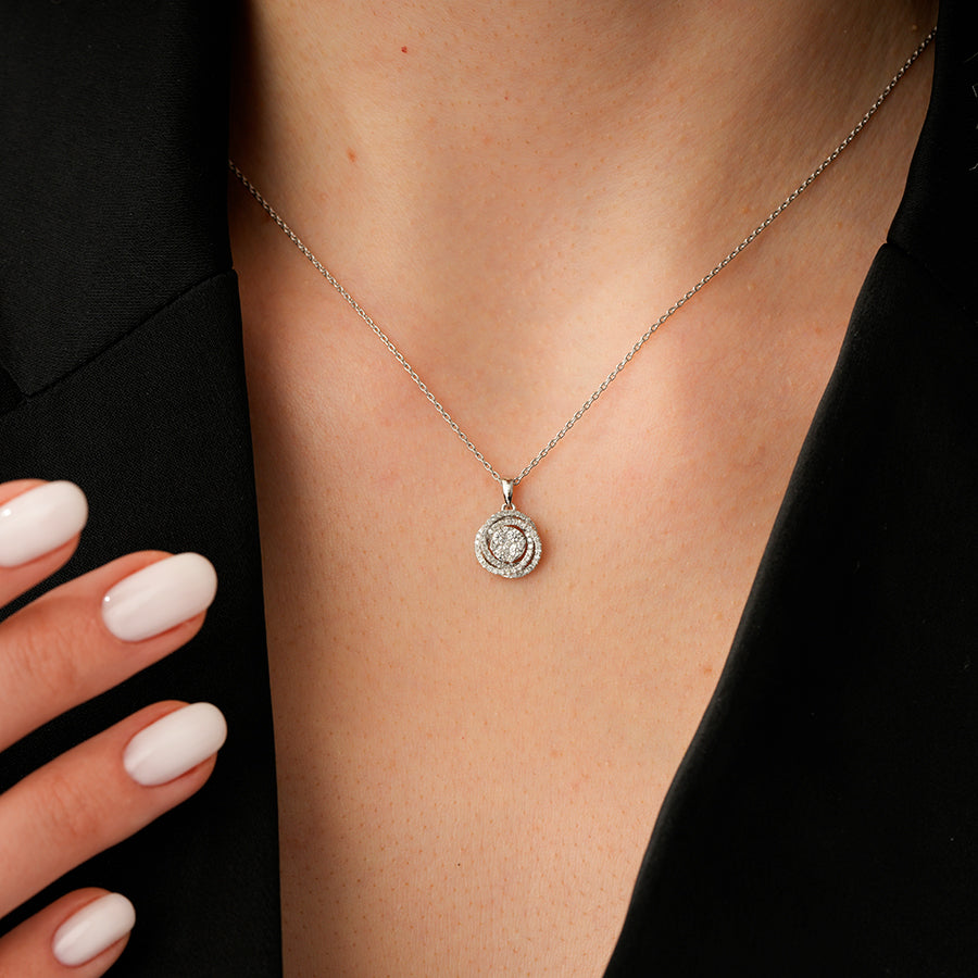 0.26 Carat Diamond Round Detailed Necklace