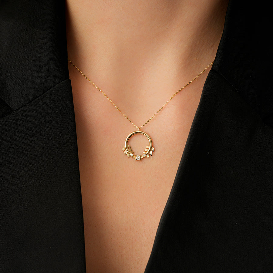 Gold Leaf Round Necklace