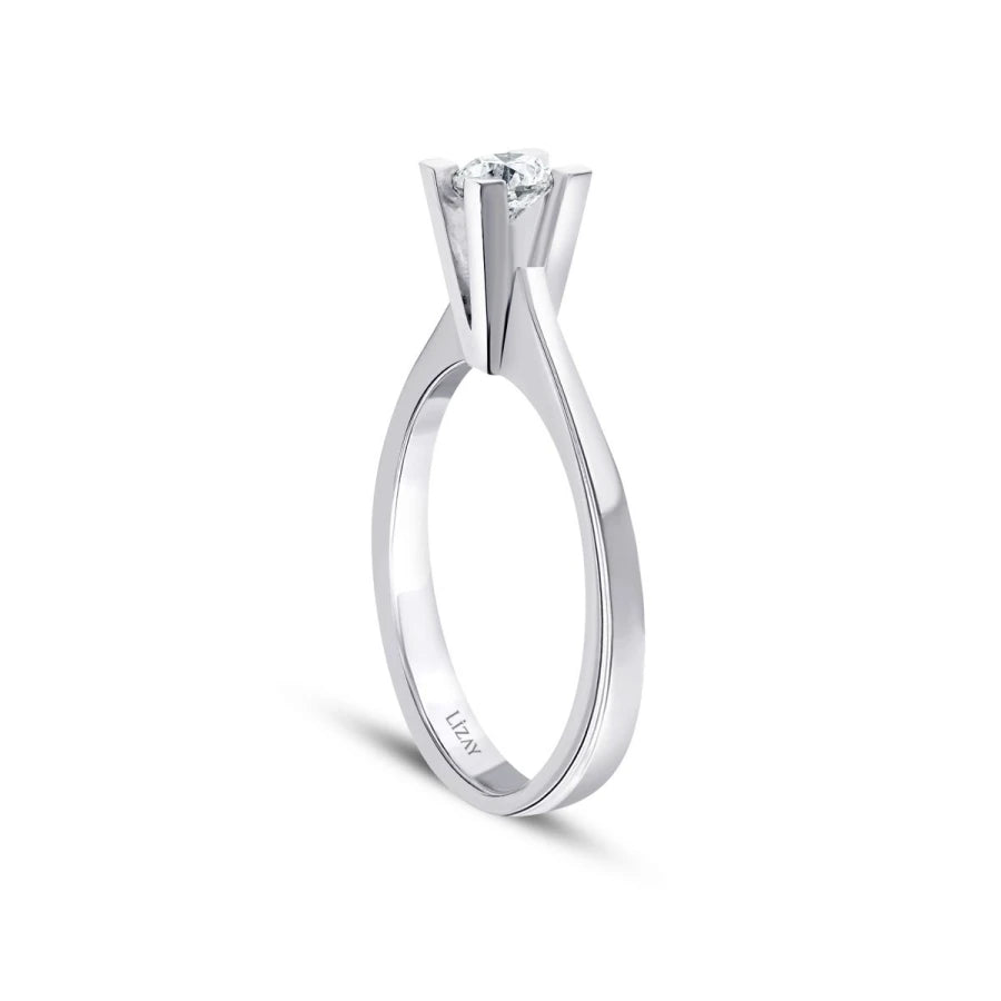0.30 Carat Diamond Round Solitaire Engagement Ring