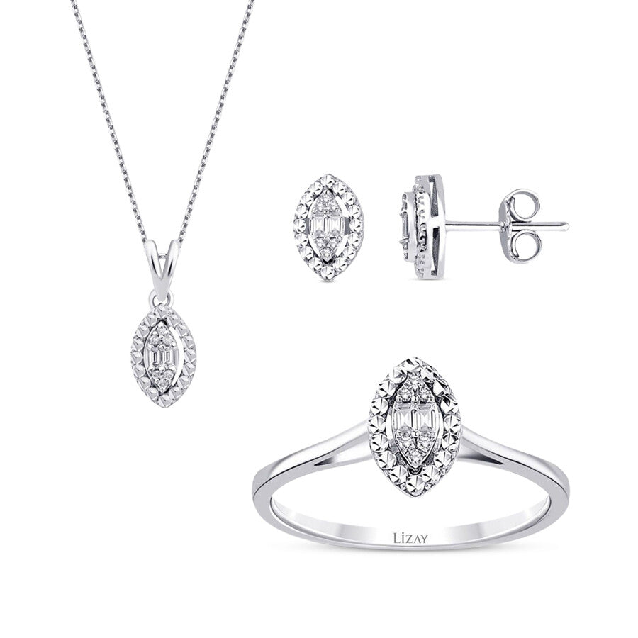 0.21 Carat Diamond Pear Baguette Set